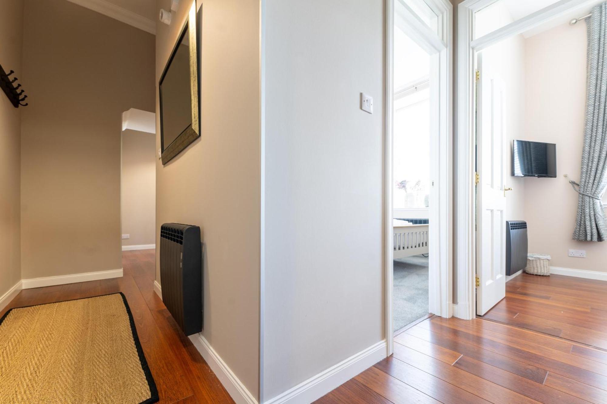 1 Old Edinburgh Court Apartment Inverness Ngoại thất bức ảnh
