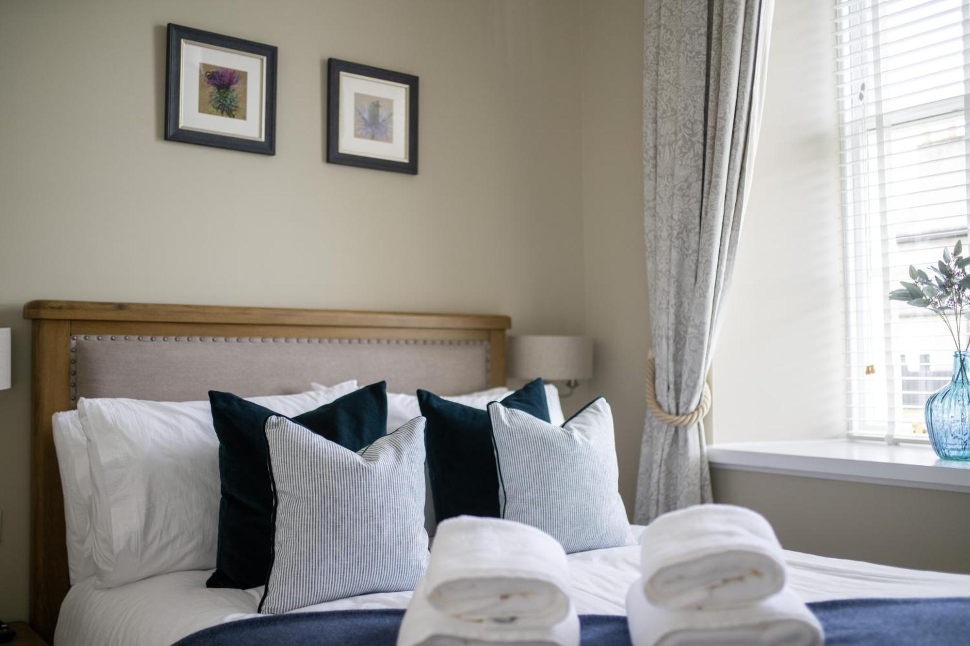 1 Old Edinburgh Court Apartment Inverness Ngoại thất bức ảnh